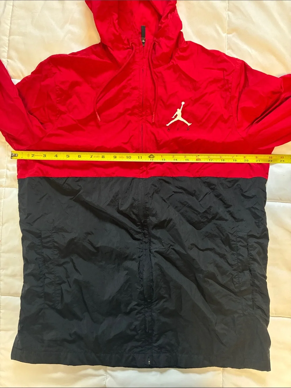 Jordan Jumpman Air Men’s Windbreaker Retro Jacket Size Small Red/Black Full-Zip